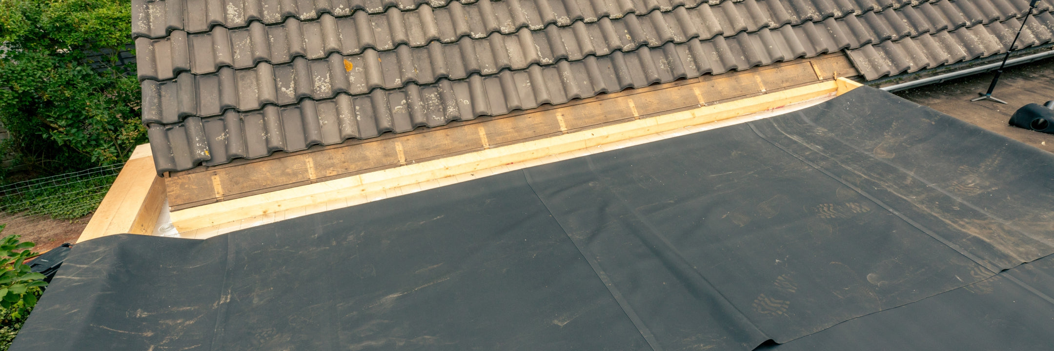Op welke ondergrond kan je EPDM lijmen?