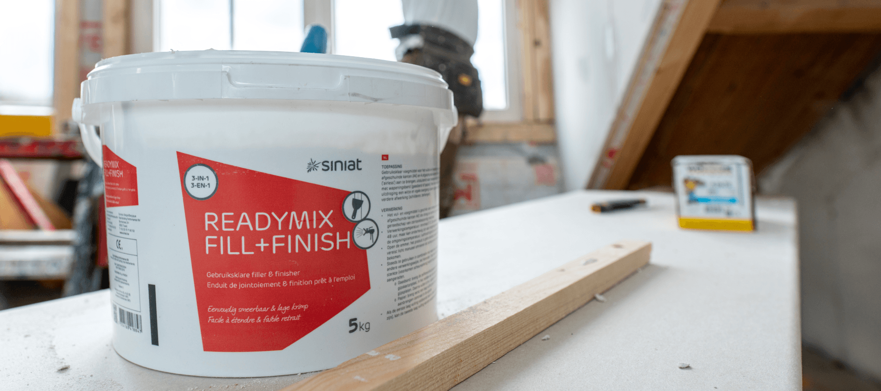 Hoe moet je gipsplaten afwerken met een vuller en finisher?