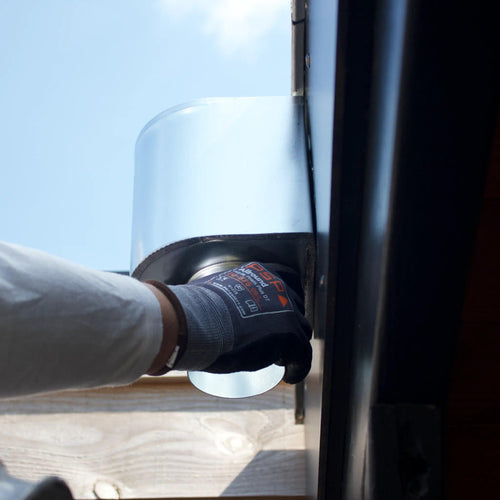 Zinken vergaarbak voor noodoverstort 