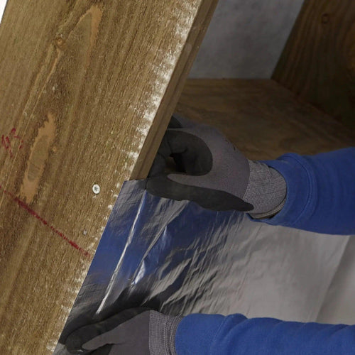 Isoleren met Ursa glaswol met spijkerflens